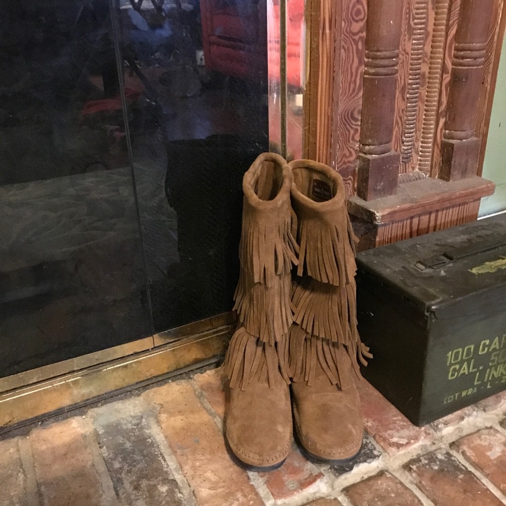 Minnetonka triple fringe moccasins. Size 8.